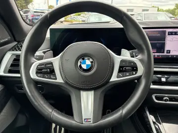 BMW X7 xDrive40d M-SPORT.PRO PANO SITZBEL AHK MASSAG