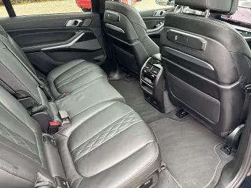 BMW X7 xDrive40d M-SPORT.PRO PANO SITZBEL AHK MASSAG