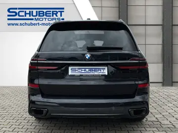 BMW X7 xDrive40d M-SPORT.PRO PANO SITZBEL AHK MASSAG