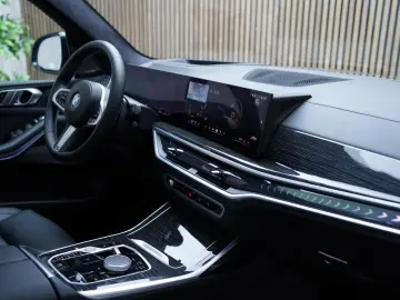 BMW X7 xDrive 40d M-Sport   H&K   7Sitz   Pano   360