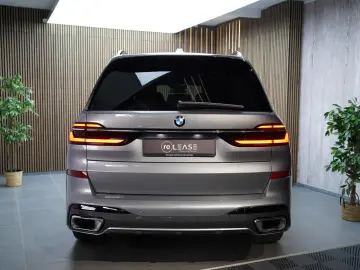 BMW X7 xDrive 40d M-Sport   H&K   7Sitz   Pano   360