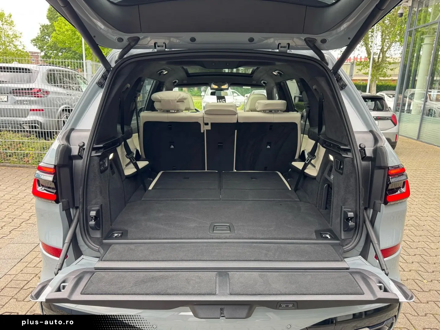 BMW X7 xDrive40d M Sport Pro AHK StHzg Pano-Sky h&k