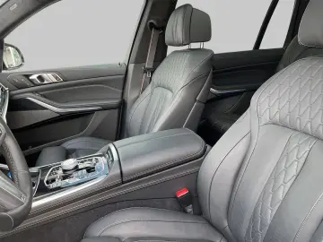 BMW X7 xDrive 40d M Sportpaket Pro Pano AHK HUD Luft