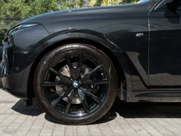 BMW X7 40d M SPORT.LUFTF.SOFTC.PANO.DR.ASS.AHK.5 100