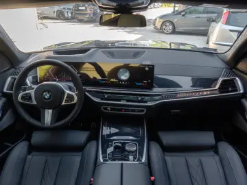 BMW X7 40d M SPORT.LUFTF.SOFTC.PANO.DR.ASS.AHK.5 100