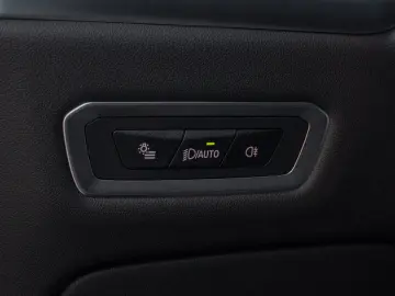 BMW X7 40d M SPORT.LUFTF.SOFTC.PANO.DR.ASS.AHK.5 100