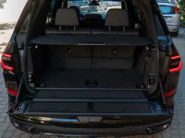 BMW X7 40d M SPORT.LUFTF.SOFTC.PANO.DR.ASS.AHK.5 100