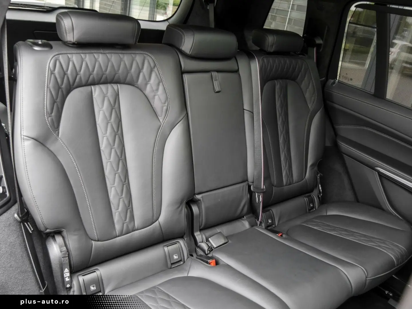 BMW X7 xDrive40d M Sport HUD PANO ACC AHK RFK NAVI