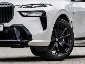 BMW X7 xDrive40d M Sport HUD PANO ACC AHK RFK NAVI