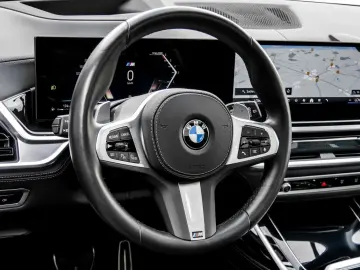BMW X7 xDrive40d M Sport HUD PANO ACC AHK RFK NAVI