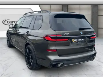 BMW X7 xDrive 40d M Sport Pro AHK 22 H&K Pano Soft