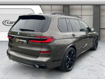 BMW X7 xDrive 40d M Sport Pro AHK 22 H&K Pano Soft
