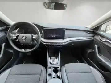 SKODA Octavia Combi 1.4 iV Ambition DSG