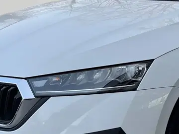 SKODA Octavia Combi 1.4 iV Ambition DSG