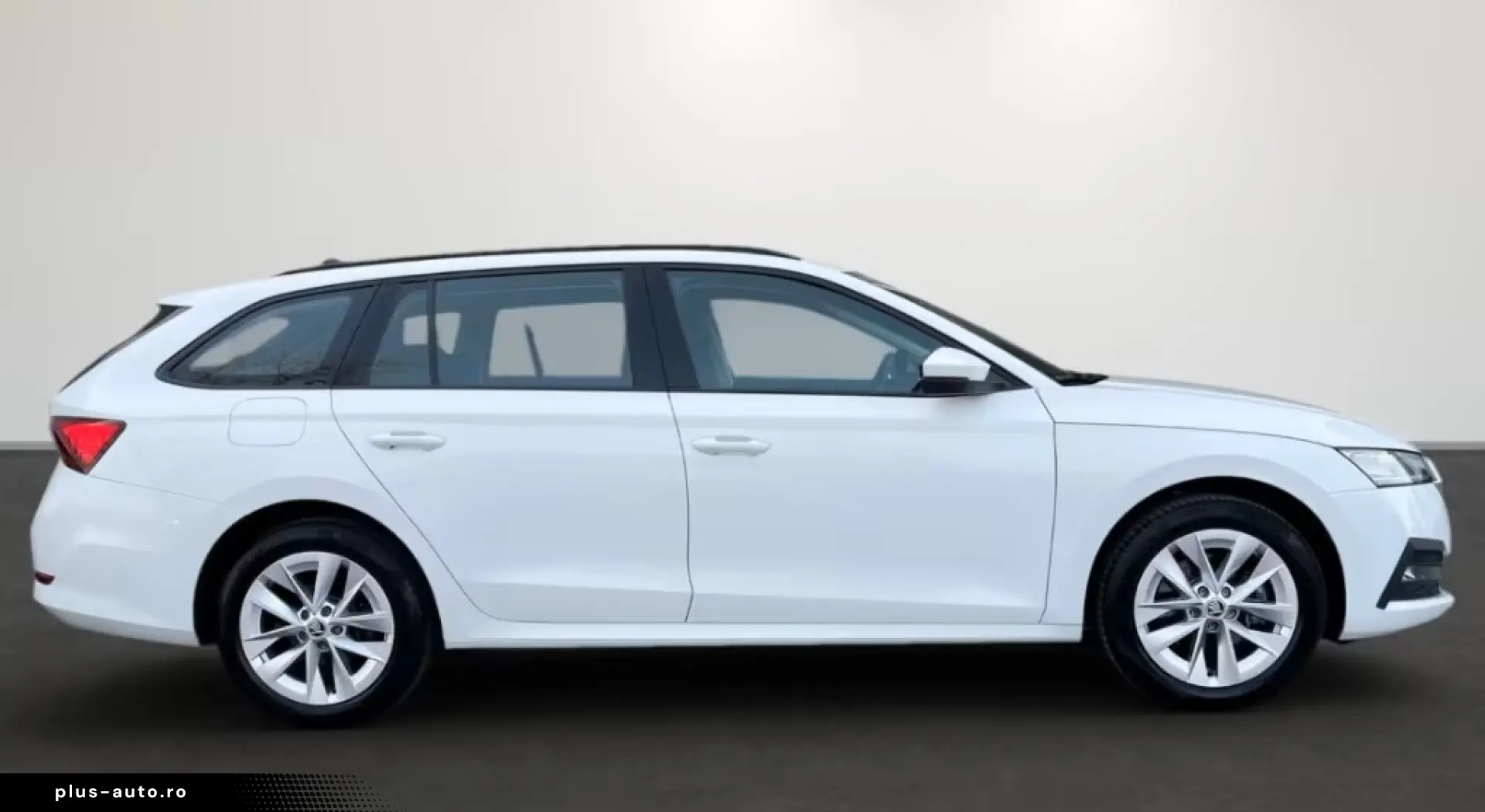 SKODA Octavia Combi 1.4 iV Ambition DSG