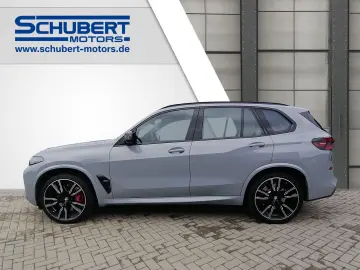 BMW X5 M60 i xDrive NAVI LED SHZ StHz PANO B&W