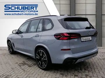 BMW X5 M60 i xDrive NAVI LED SHZ StHz PANO B&W