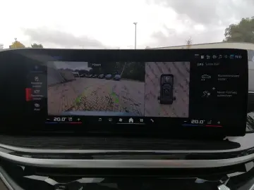 BMW X5 M60 i xDrive NAVI LED SHZ StHz PANO B&W