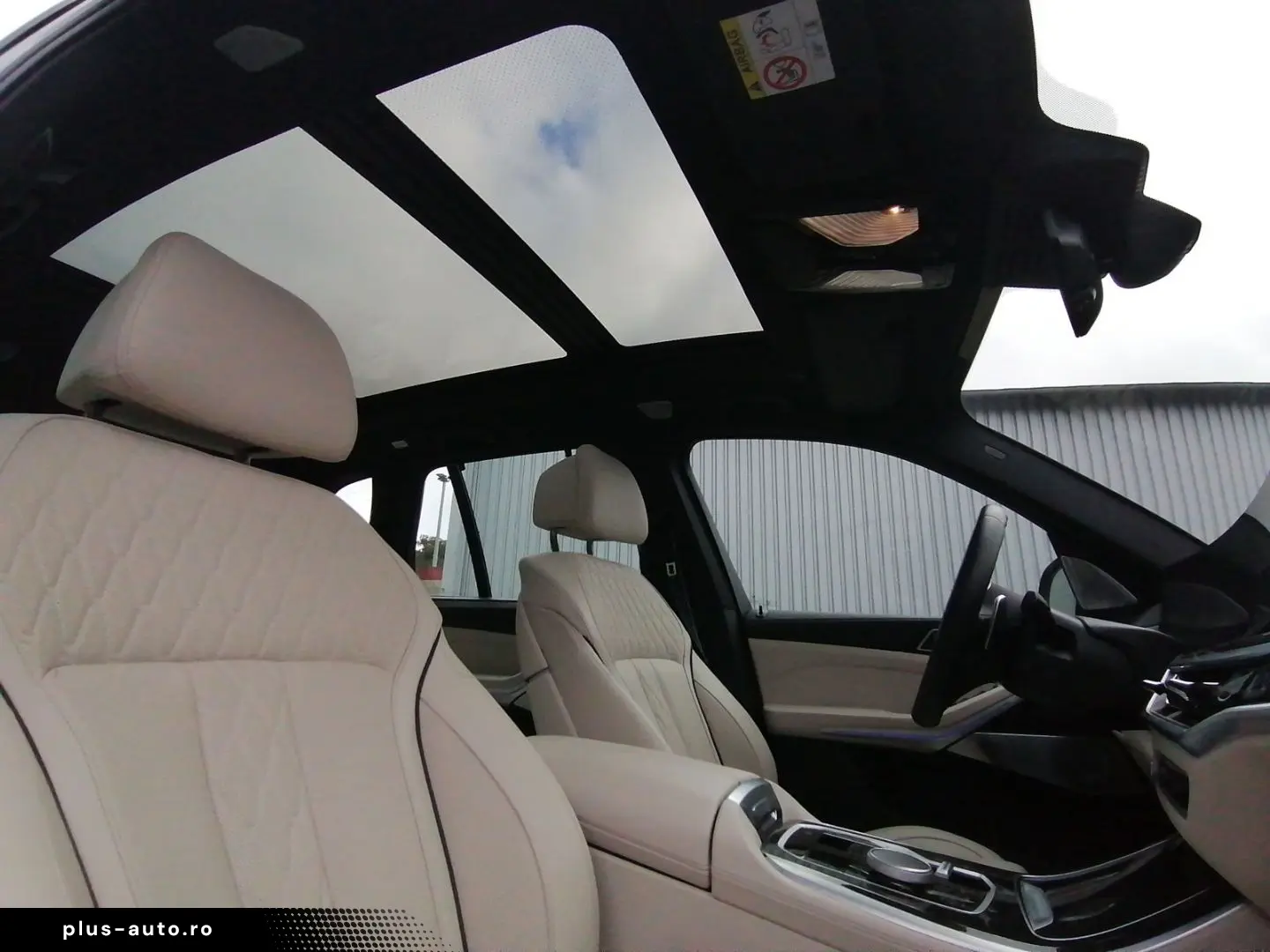BMW X5 M60 i xDrive NAVI LED SHZ StHz PANO B&W