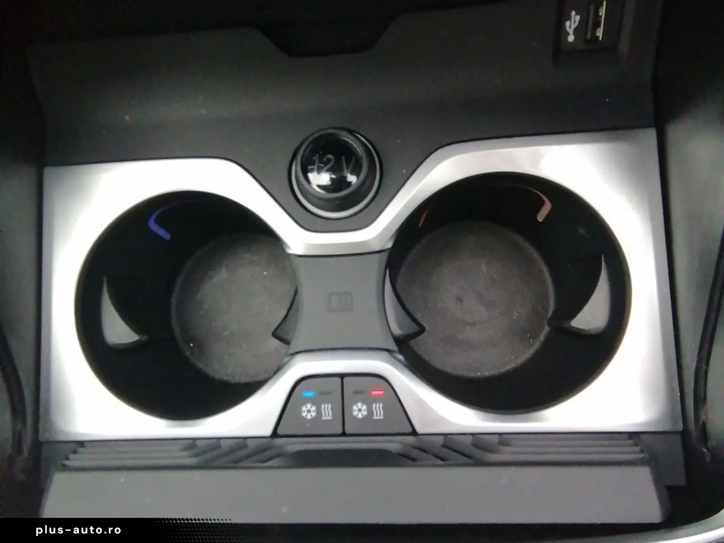 BMW X5 M60 i xDrive NAVI LED SHZ StHz PANO B&W