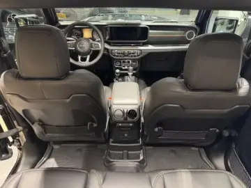 Jeep Wrangler Sahara 2.0l T-GDI 270 PS 4x4