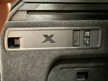 BMW X5 M60i xDrive Standhzg AHK ACC 360  HUD HK Pano