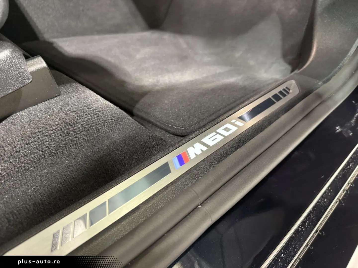BMW X5 M60i xDrive Standhzg AHK ACC 360  HUD HK Pano