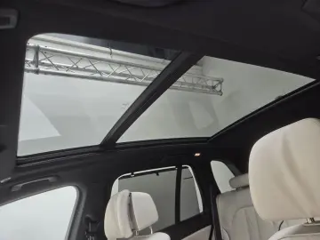 BMW X5 M60 xDrive 22Zoll Luftfeder Pano AHK Sitzlüft