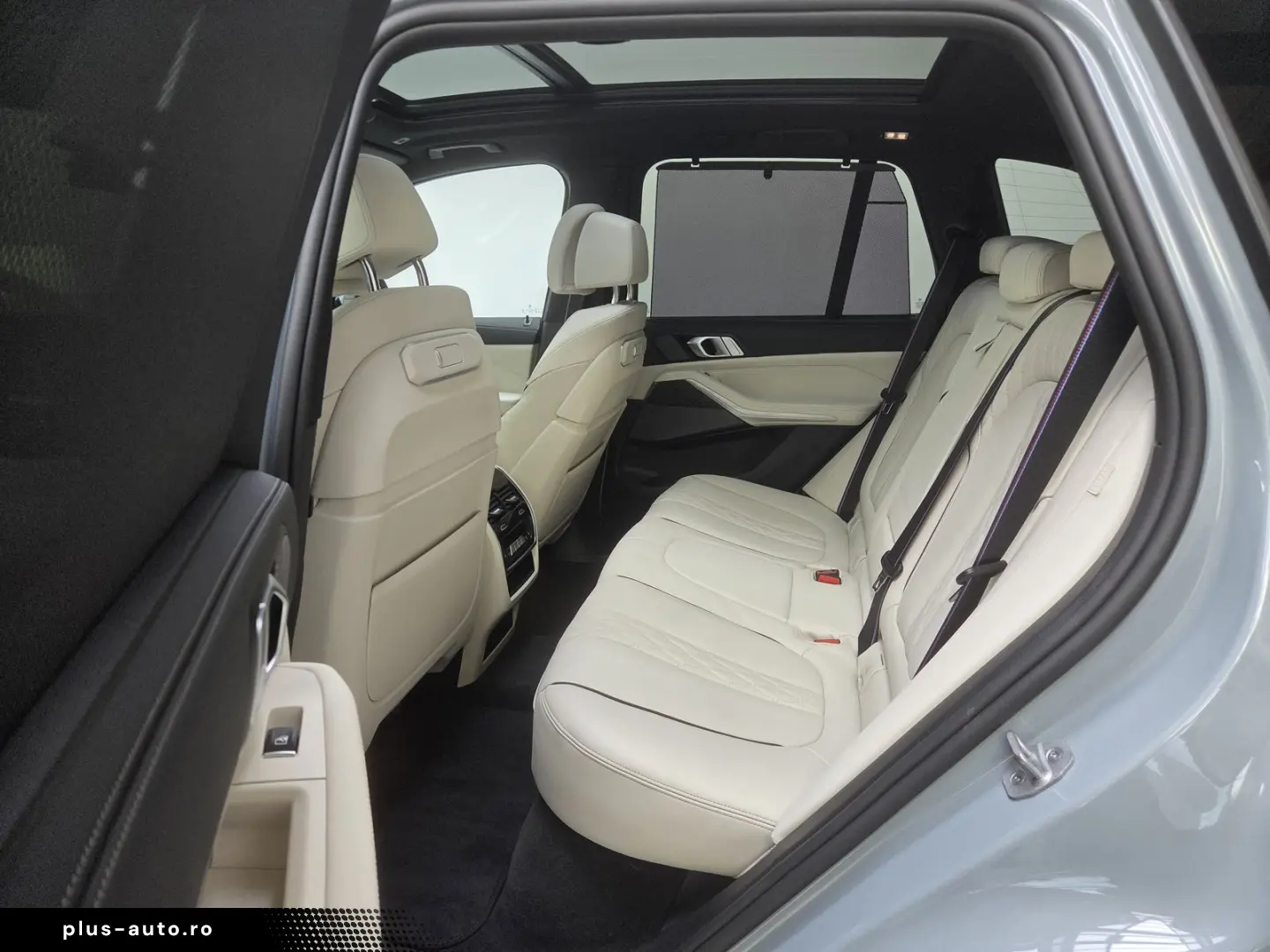 BMW X5 M60 xDrive 22Zoll Luftfeder Pano AHK Sitzlüft
