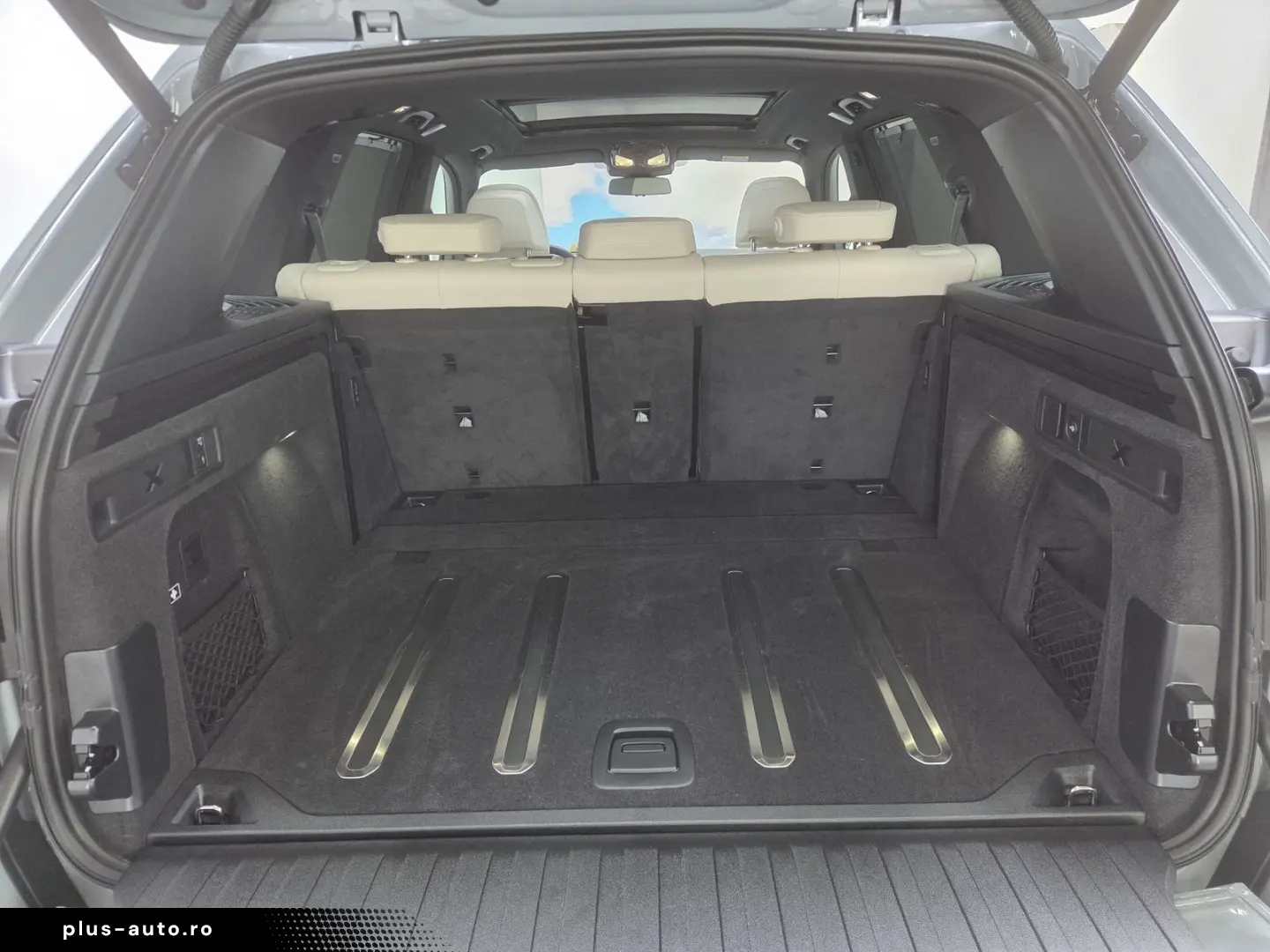 BMW X5 M60 xDrive 22Zoll Luftfeder Pano AHK Sitzlüft