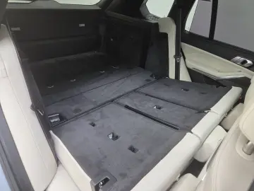 BMW X5 M60 xDrive 22Zoll Luftfeder Pano AHK Sitzlüft