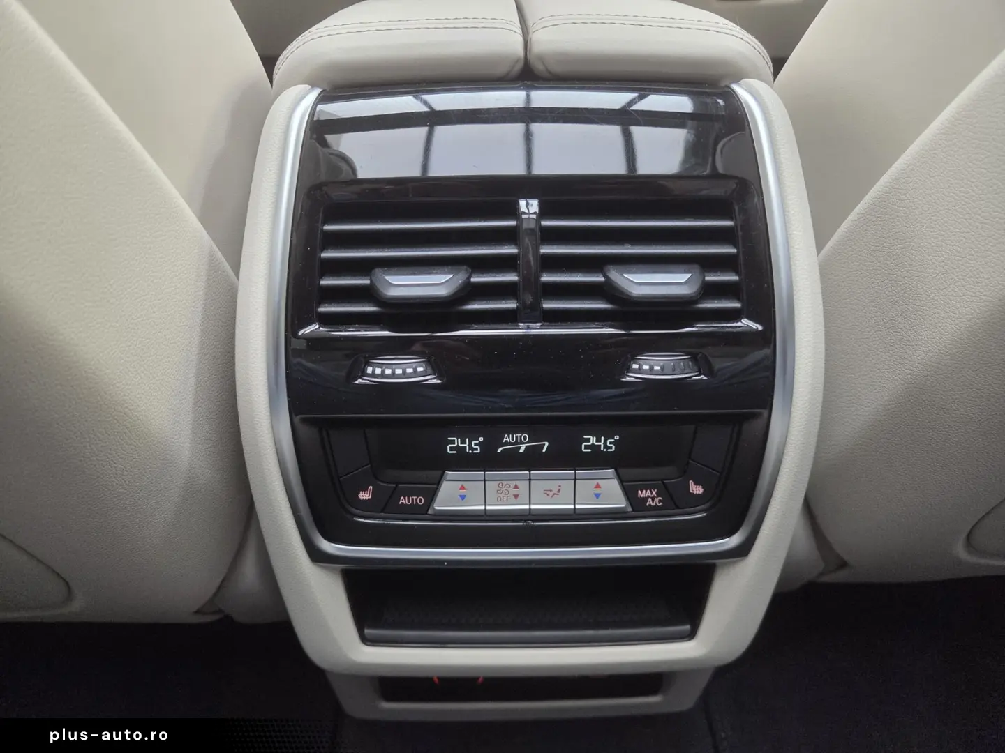 BMW X5 M60 xDrive 22Zoll Luftfeder Pano AHK Sitzlüft