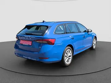 SKODA Octavia Combi 1.4 TSI iV