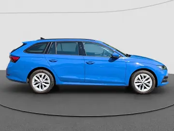 SKODA Octavia Combi 1.4 TSI iV