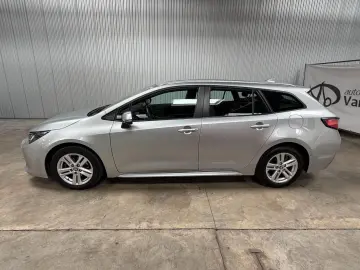 TOYOTA Corolla Touring Sports Hybrid