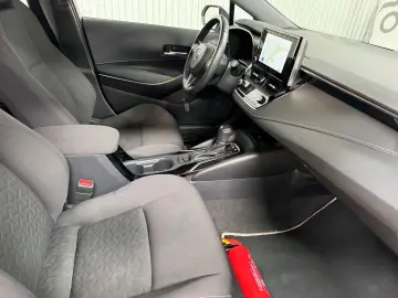 TOYOTA Corolla Touring Sports Hybrid