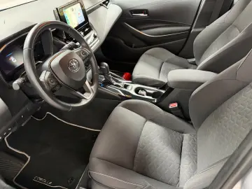 TOYOTA Corolla Touring Sports Hybrid