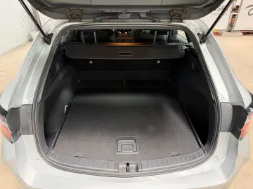 TOYOTA Corolla Touring Sports Hybrid
