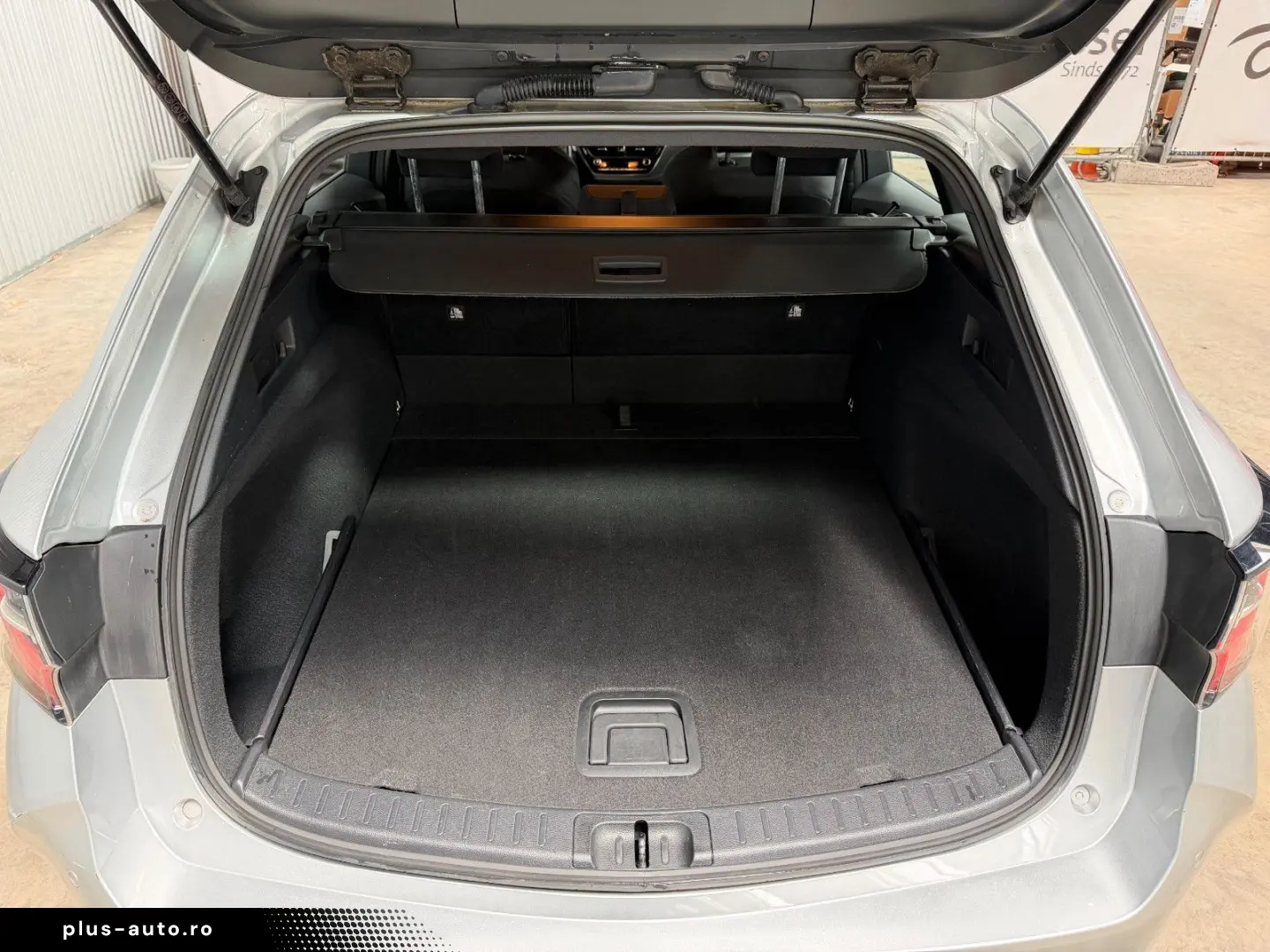 TOYOTA Corolla Touring Sports Hybrid