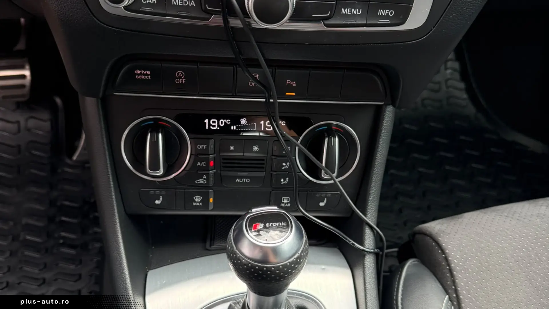 Audi Q3 S-line Quatrro 2018 184Cp Automat Navi Piele