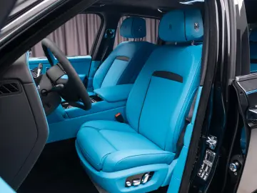 2026 Rolls Royce Cullinan Silver Badge
