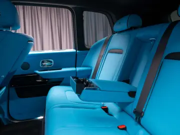 2026 Rolls Royce Cullinan Silver Badge