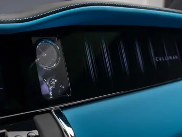 2026 Rolls Royce Cullinan Silver Badge