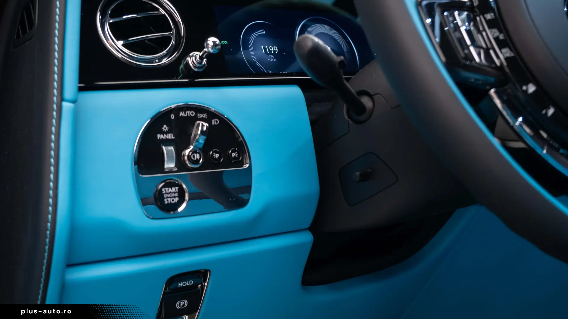 2026 Rolls Royce Cullinan Silver Badge