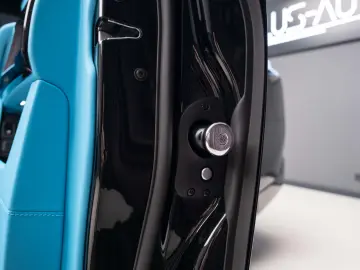 2026 Rolls Royce Cullinan Silver Badge