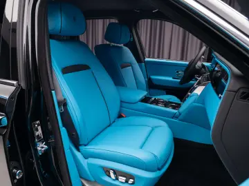 2026 Rolls Royce Cullinan Silver Badge