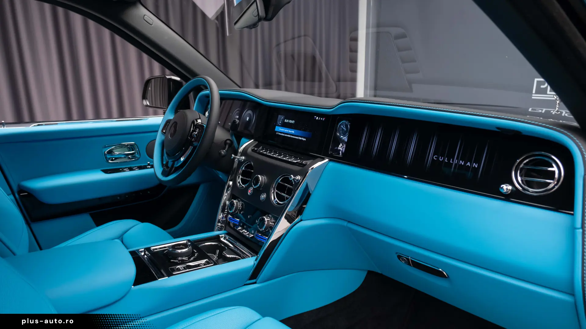 2026 Rolls Royce Cullinan Silver Badge