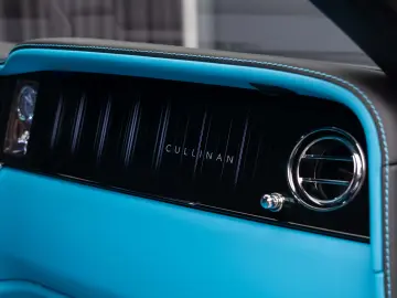 2026 Rolls Royce Cullinan Silver Badge