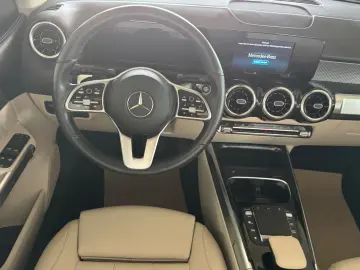 MERCEDES-BENZ GLB 200 d DCT  ACC Panoramadach Leder 1Hand.