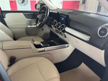 MERCEDES-BENZ GLB 200 d DCT  ACC Panoramadach Leder 1Hand.